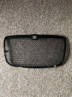 Chrysler 300c front grill metal
