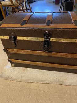 Flat Top Steamer Trunk