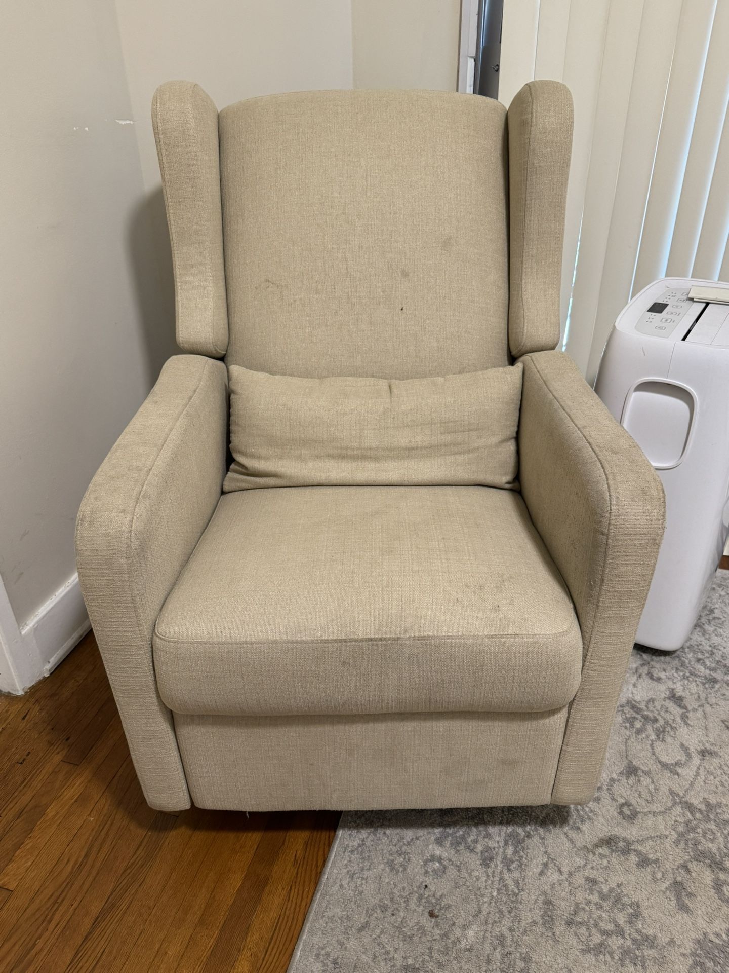 Greenguard Gold Certified DaVinci Dark Beige Glider/Reclining Nursery Chair