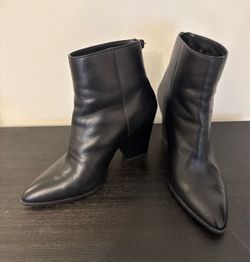 Stuart Weitzman Black Leather Women’s Booties Sz 8