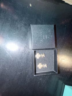 Earrings cc
