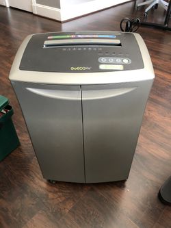 GOECOLIFE GXC1/0Ti 12 sheet Cross Cut Paper Shredder - Platinum Series