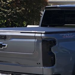 Chevy Silverado Gmc Sierra Tonneau Bed Cover 