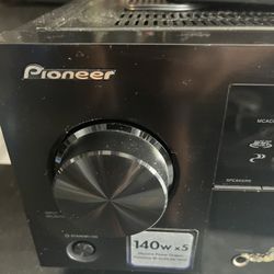 Pioneer Receiver & Definitive Technologies Surround Speaker Set