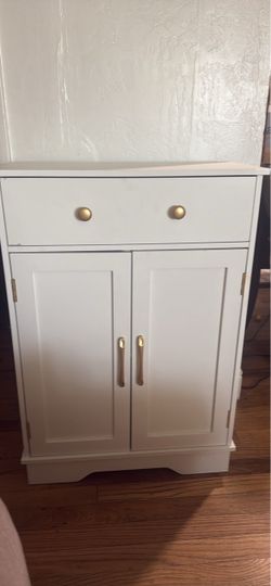White Storage Cabinet with Drawer and Doors