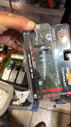 1/64 scale m2 1968 Chevrolet C60 truck