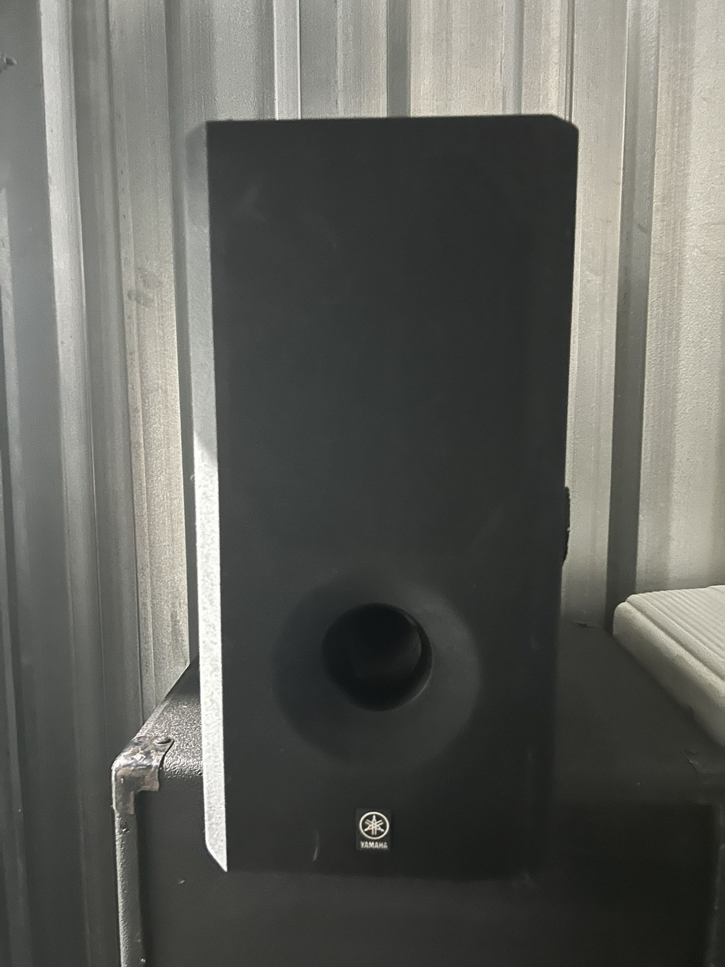 Yamaha Sub SW 201
