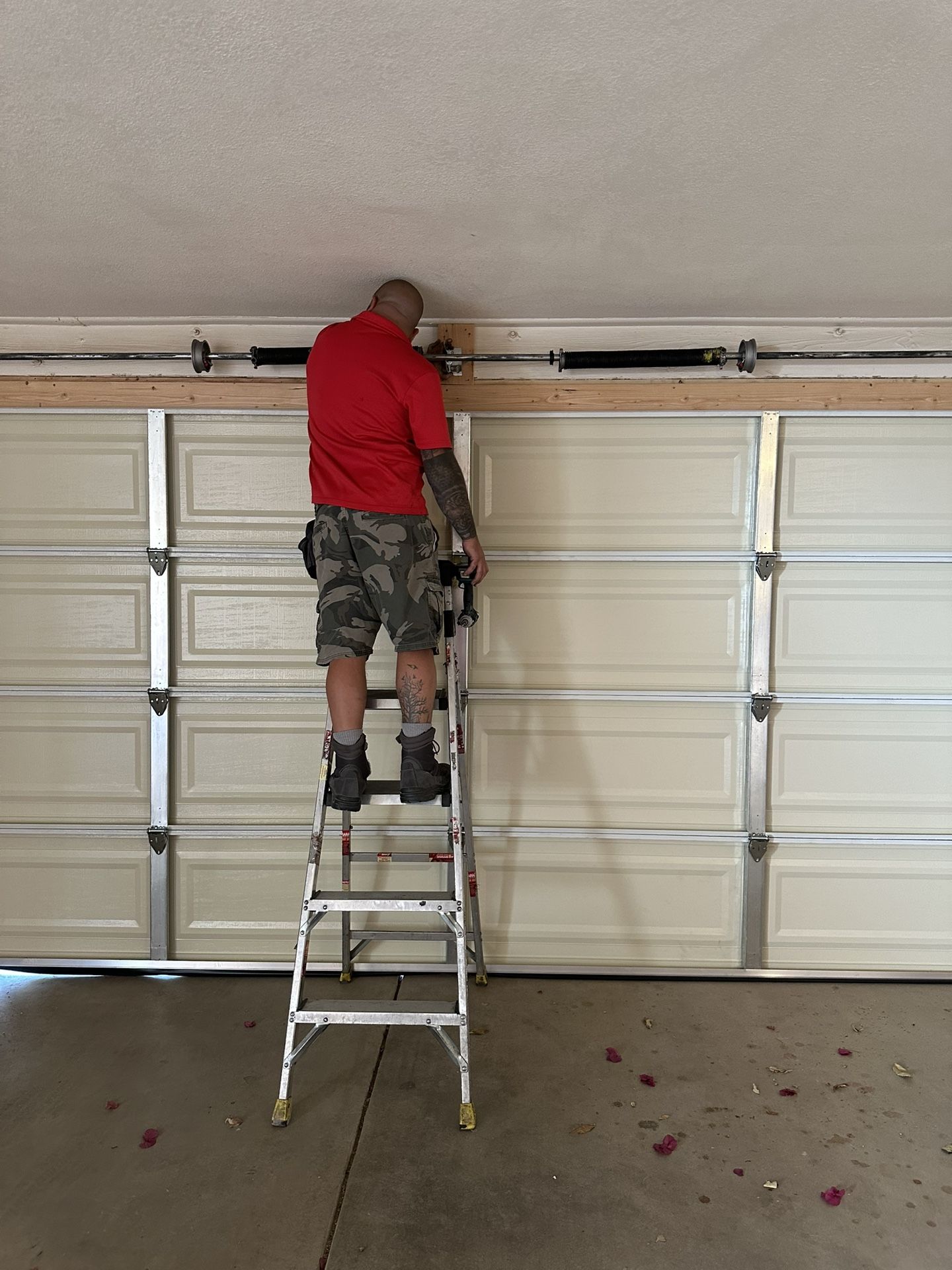 Garage Door 16/7