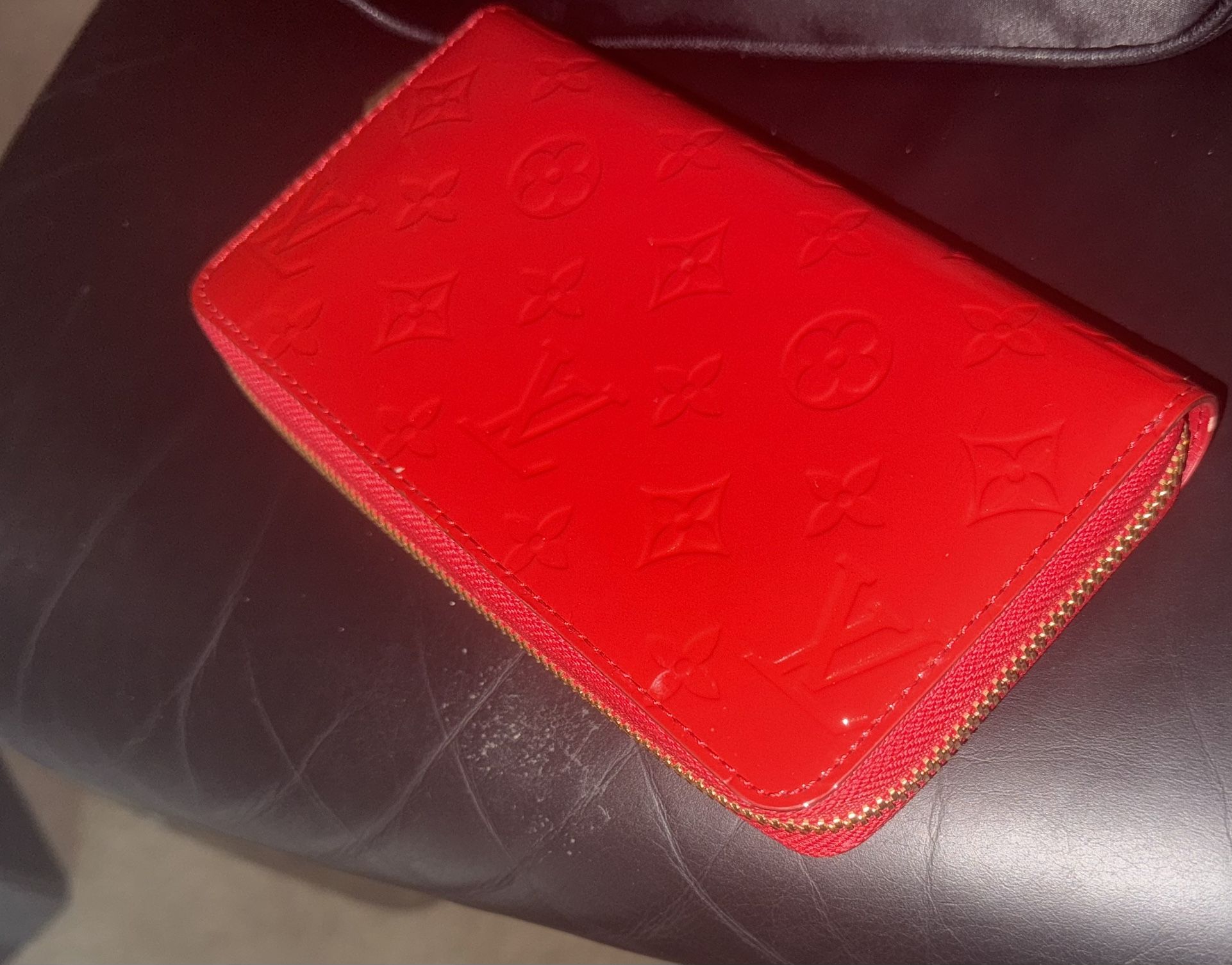 Women, Louis Vuitton, red zipper wallet, barely use