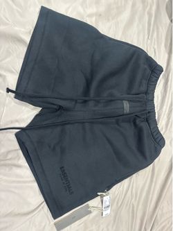 Black Essentials shorts