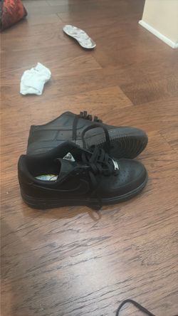 Black Air Force 1s  9.5