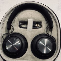 B&O Beoplay H4 Over-ear Bluetooth Headphones