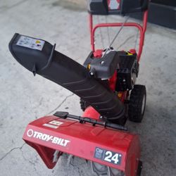 Troy-Bilt
Storm 24 in. 208 cc Two- Stage Gas Snow Blower with Electric Start Self Propelled