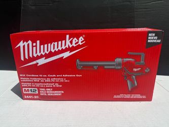 Milwaukee M12 Cordless Caulk and Adhesive Gun NEW