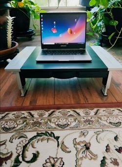 Monitor stand