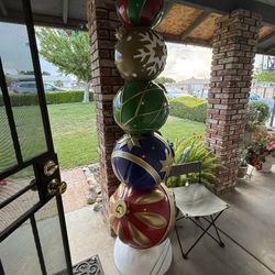 Christmas Ornament Tree