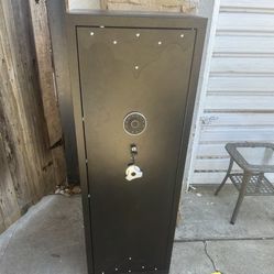 Brand New Heavy Duty Rifle Safe 12 For. $140