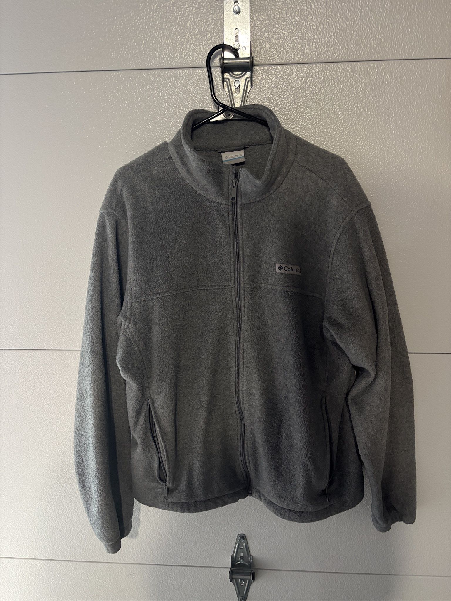 Men’s Grey Columbia fleece jacket #fleecelove