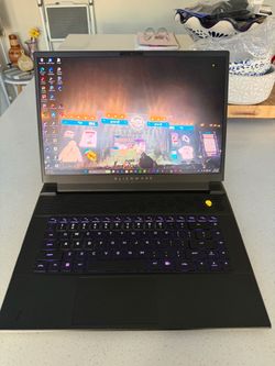 Alienware - m16 - 16" 2.5K Gaming Laptop - AMD Ryzen 9 7845HX 2023 - 32GB Memory - NVIDIA GeForce RTX 4080 - 1TB Storage - Dark Metallic Moon