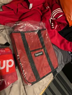 Supreme - Red Polartec Tote Bag FW18 for Sale in Beverly Hills, CA