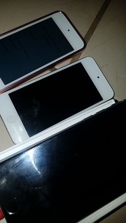 Two ipod 6's and a iPhone 6