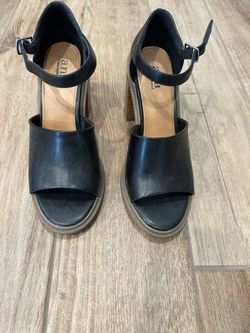 Woman’s Shoes 