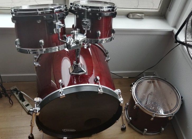 Tama Starclassic Fusion Drum Set