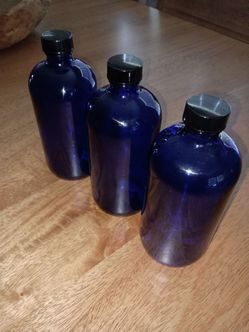 Boston Round Cobalt Blue 16oz W/ Black Polyseal Cap