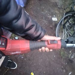 Milwaukee Crimper