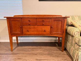 Vintage Stanley Furniture Cherry Wood Buffet / Sideboard – Made in USA