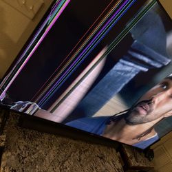 75” Onn Tv CRACKED