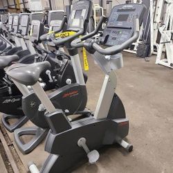 Life Fitness Clsc Exercise Bike