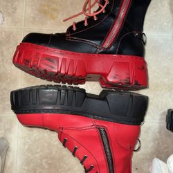 MISMATCHED COMBATS BOOTS