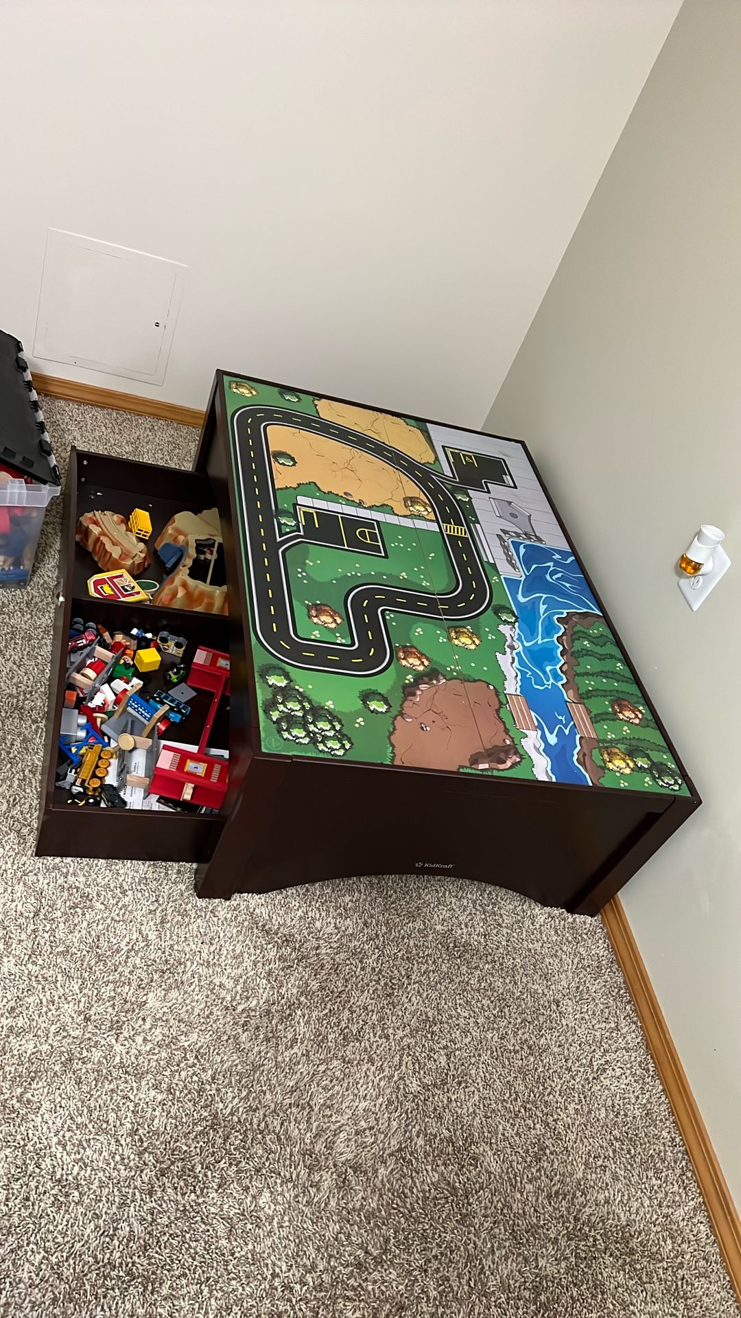 Kids Activity/art/train Table W/ Accompanying Train Tracks