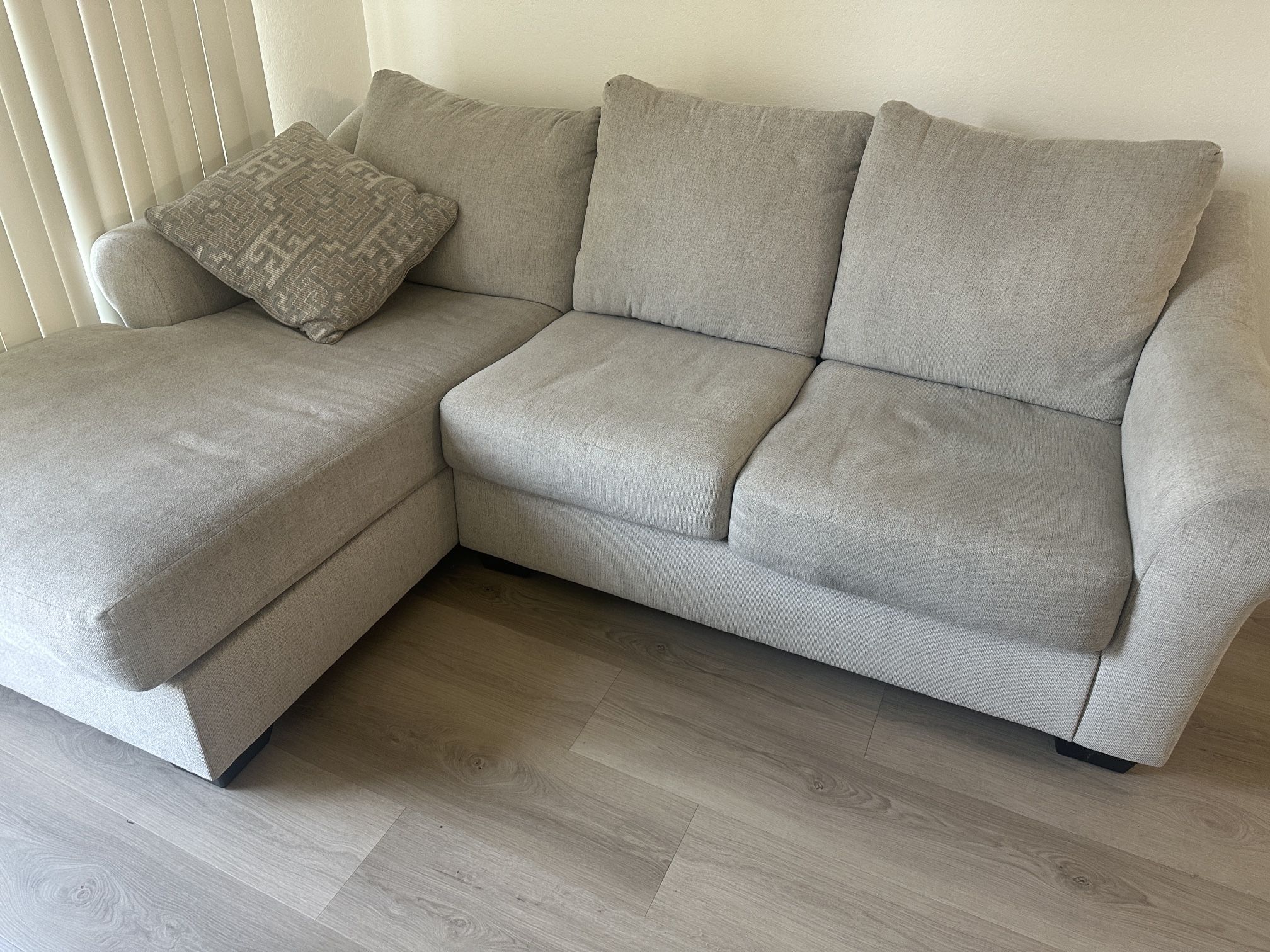 Ashley Carnaby Left-Arm Facing Corner Chaise