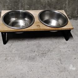 Top Paw Dog/Cat Feeder with Bowls, Grey Wood
