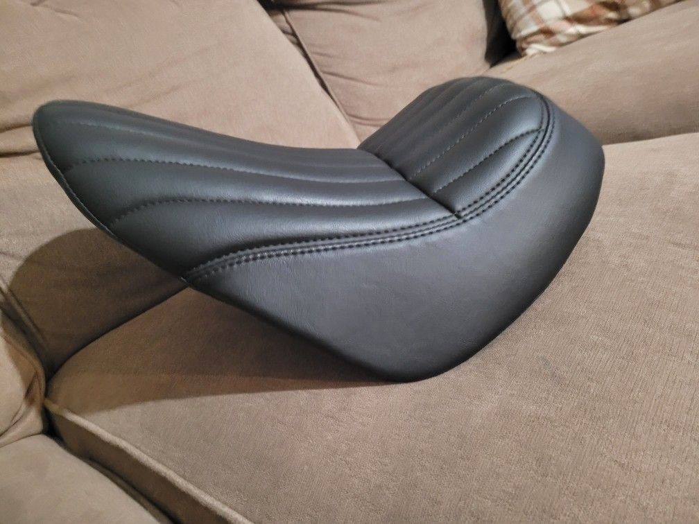 2020 HARLEY-DAVIDSON STREET BOB FRONT DRIVER SOLO SEAT (contact info removed)4