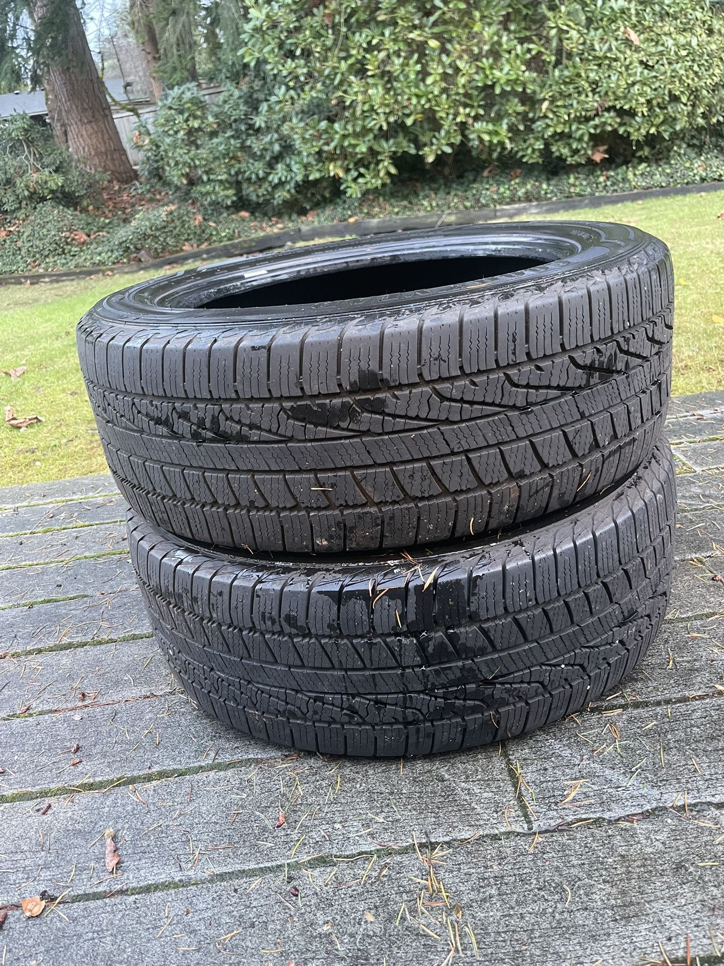 2 used 235/55R19 good year tire pick up only