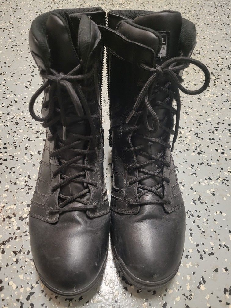 Combat Boots 