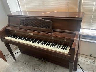 Stresney & Sons Console Upright Piano — beautiful wood cabinet
