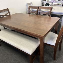Dining Room Table With 4 Chairs And A Bench 