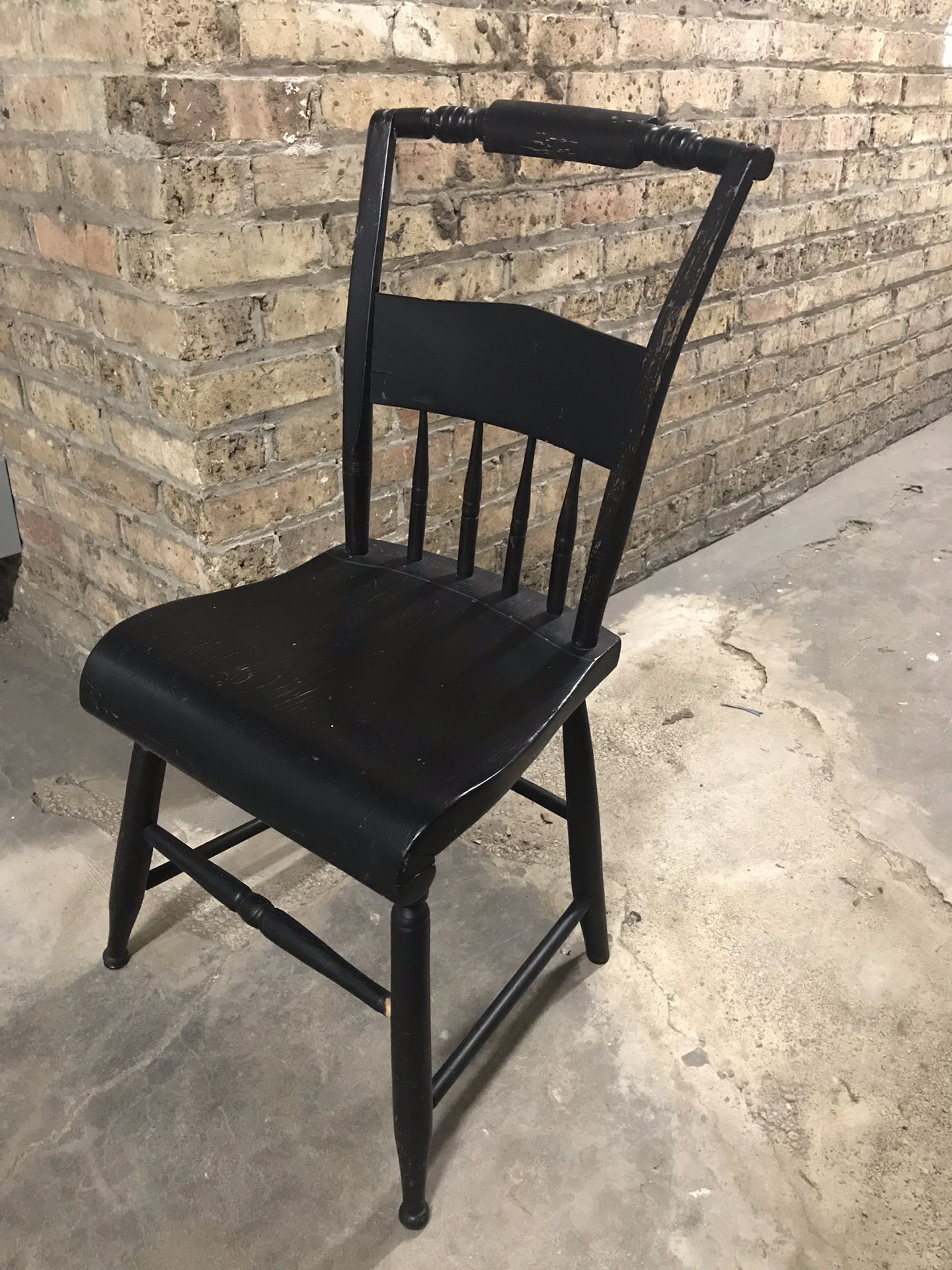 Set of six Thumb-back Windsor chairs