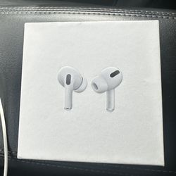 Apple Air Pod Pro With Magsafe Charging Case