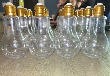 16 focos de plastico para rellenar
