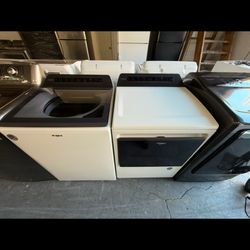Whirlpool Washer And Dryer Set “27 ( Lavadora Y Secadora ) 