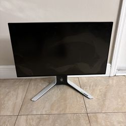 Alienware  AW2721D 27” 240hz Cracked screen/needs New Panel 