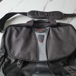 Tumi Gray Tech T-Pass Expandable Laptop Briefcase Messenger Bag