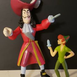 Caption Cook And Peter Pan Action Figures 