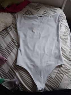 Express white bodysuit shape where