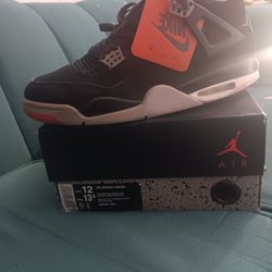 Air Jordan  4 Retro Size 12